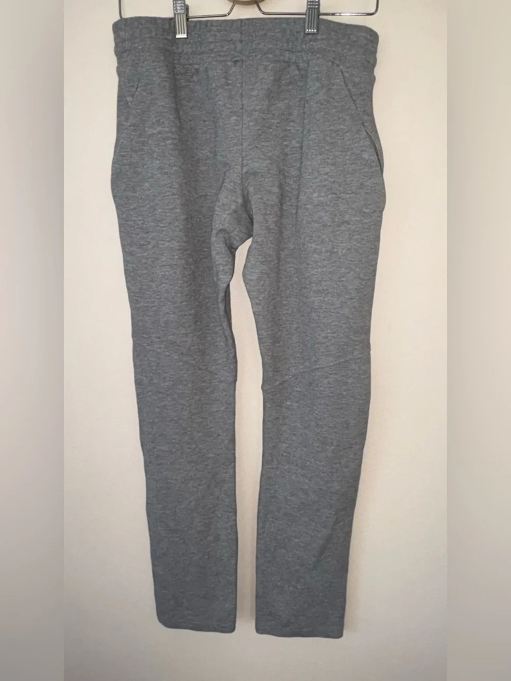 Gymshark Gray Joggers Sweatpants Tapered Zip Pocket Men’s M - Picture 3 of 6